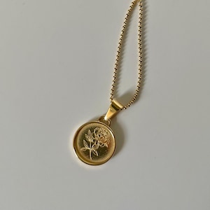 Fleur De Pivione también conocido como Collar de Peonía- Oro