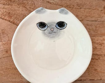 Handmade Ceramic Mini Dish /  Mamezara Cat Plate (9 cm)