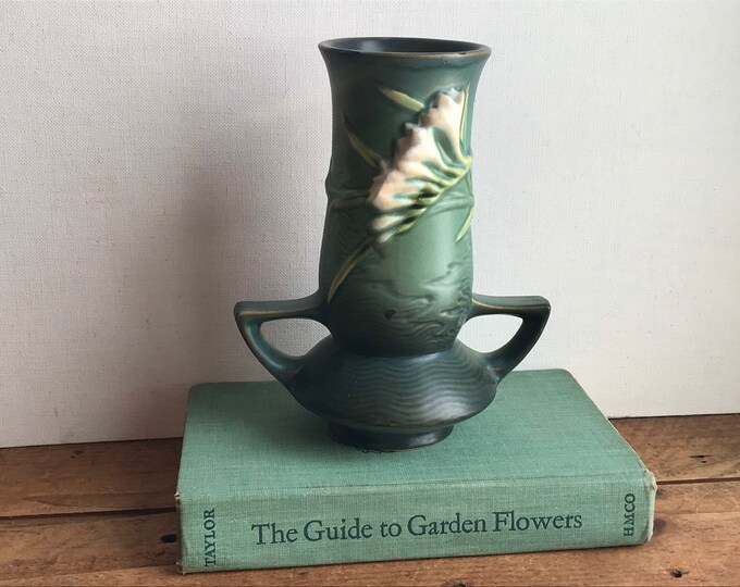 Vintage Roseville Freesia Double Handled Green Vase 1197 Etsy