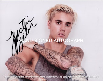 JUSTIN BIEBER AUTOGRAPH Hand Signed 8 1/2 x 11 Color Photo With Coa