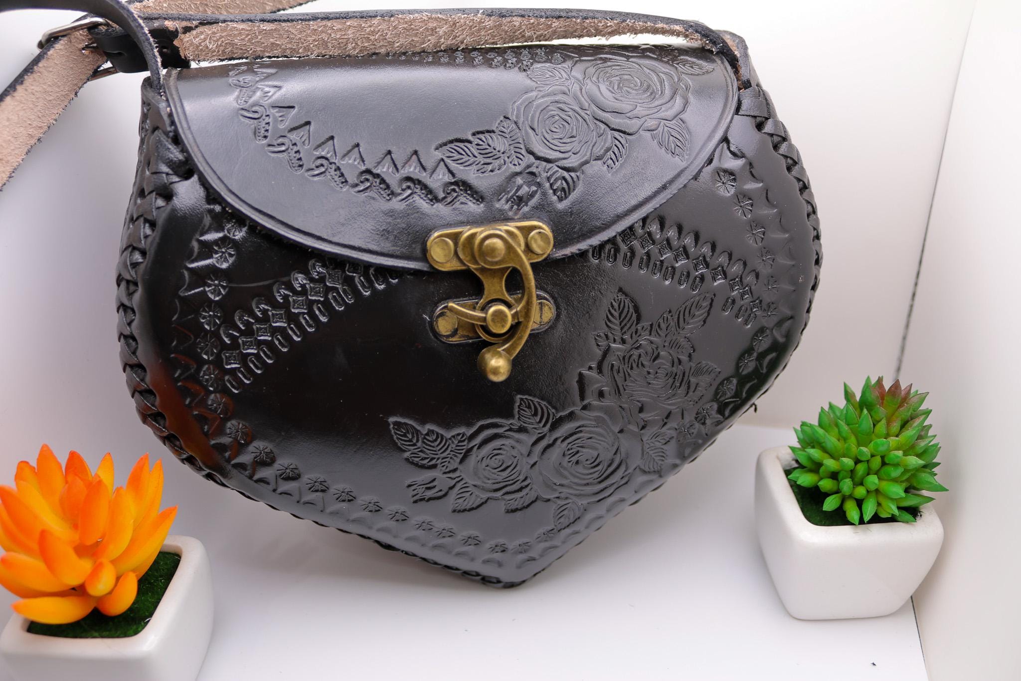 バッグ original leather heart bag Shop COACH - Quilted Leather Heart Crossbody Bag | Saks
