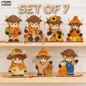 Può includere: Un set di sette statuette di mucche Highland in legno, alte 18,28 cm e larghe 12,7 cm, con temi autunnali come zucche, girasoli, mais e sciarpe. I pezzi tagliati al laser hanno uno spessore di 3 mm e mostrano vari abiti stagionali.
