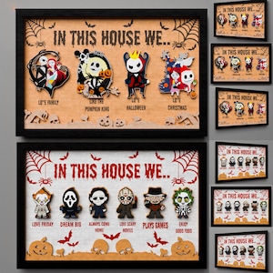 Cartello porta Halloween horror tagliato al laser, cartello porta Halloween, Halloween horror, In questa casa abbiamo l'orrore, Halloween Glowforge, porta di Halloween, P267