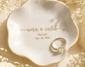 Custom Ceramic Engaged Ring Tray,Personalized Trinket Dish For Wedding Date Gifts, Customized Jewelry Dish With Name,Bridesmaid Gifts