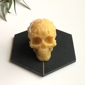 100% Beeswax candles, Beeswax Skull Candle, Day of the Dead, Sugar Skull, Halloween Candle, Witchcraft Candle, Halloween Decor