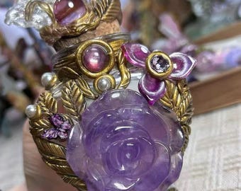 Crystal Magic Bottle: Energy Altar Decor - Tarot Ornament