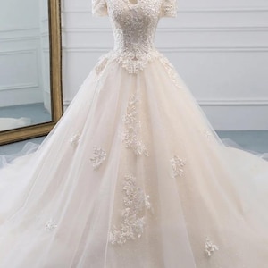 Off Shoulder Princess Wedding Dress, Sparkly Ball Gown Bridal Gown, Off White Glitter Wedding Dresses