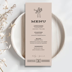 Może przedstawiać: Jasnobrązowa karta menu z czarno-białym rysunkiem pary tańczącej. Menu zawiera przystawki, zupy, dania główne i desery. Tekst "Riley Spencer" jest napisany kursywą na dole karty. Data "July 26, 2025" jest wydrukowana pod nazwiskami, wraz z lokalizacjami "Nashville" i "Tennessee".