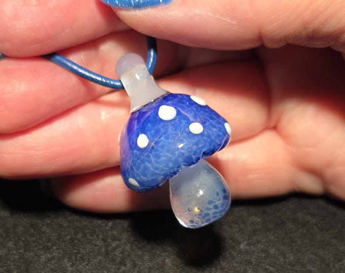 Magical Mushroom Jewelry, UV Reactive Glow Mushroom, Hand Blown Art Glass Pendant in Neon Pink & Purple, Unique Gift for Nature Enthusiasts!
