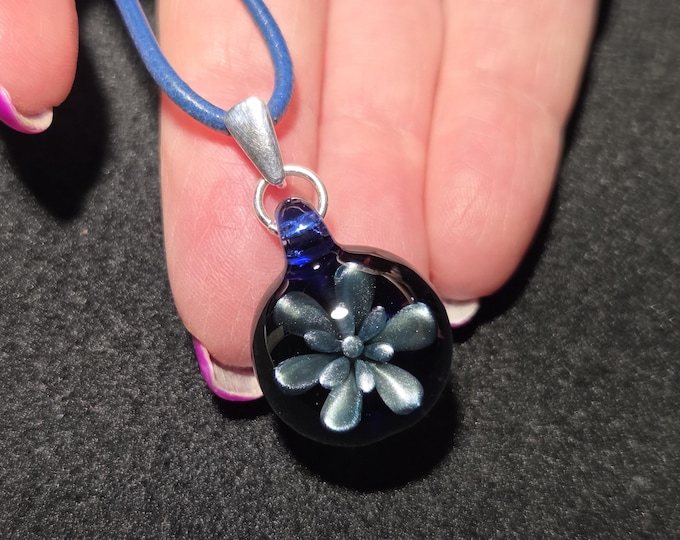 Small flower choker pendant, hand blown borosilicate glass floral necklace with sterling silver and round Greek leather.