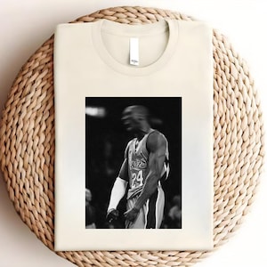 Kobe Bean Black Mamba Bryant Championship Trophy LA Los Angeles Basketball Streetwear Heavyweight T-Shirt