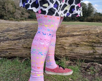 Kawaii Rainbow Heart Leggings, cute jfashion, funky streetwear, pastel aesthetic, printed pattern, soft vibe, decora style, sweet loungewear