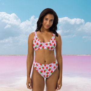 Bikini de cintura alta reciclado de fresa, estilo cottagecore, traje de baño afrutado, atuendo de vacaciones, estética kitsch, lindo traje de baño, vacaciones de primavera.