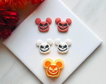 Spooky Pumpkin Clay Cutter: Embossed Falloween Design