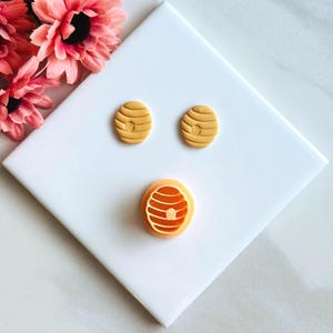 Bee Hive Clay Cutter: Polymer Clay, Insect Theme