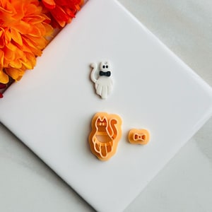 Cat Ghost Clay uitsteker met lint: Halloween polymeerklei uitstekers