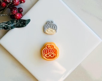 Foremka do wykrawania z gliny polimerowej „Babcia ze Świąt Bożego Narodzenia”: wytłoczony wzór zimowy