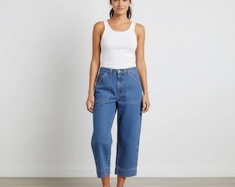 Vintage Bill Blass Womens Size 12 Denim Capri Pants Blue Jean Wide Leg Cropped