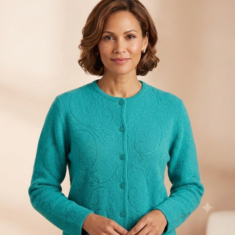 Vintage Pendleton Womens Size Medium Wool Cardigan Sweater Teal Green Embroidery image 1