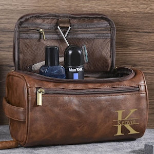 Trousse de toilette de voyage, trousse de toilette en cuir pour homme, cadeau personnalisé pour garçons d'honneur, trousse Dopp gravée, cadeau d'anniversaire pour lui, cadeau de Noël