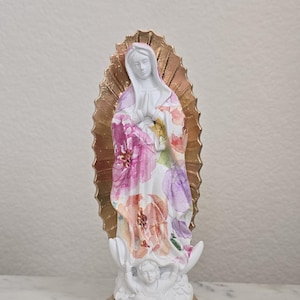 Statue Notre-Dame de Guadalupe en coquille Saint-Jacques en or