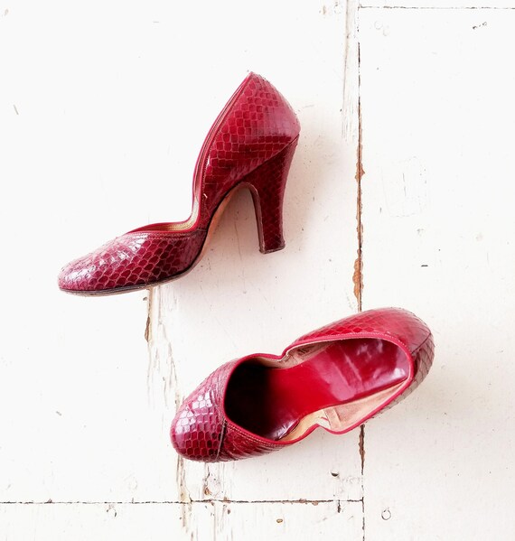 red heels size 6