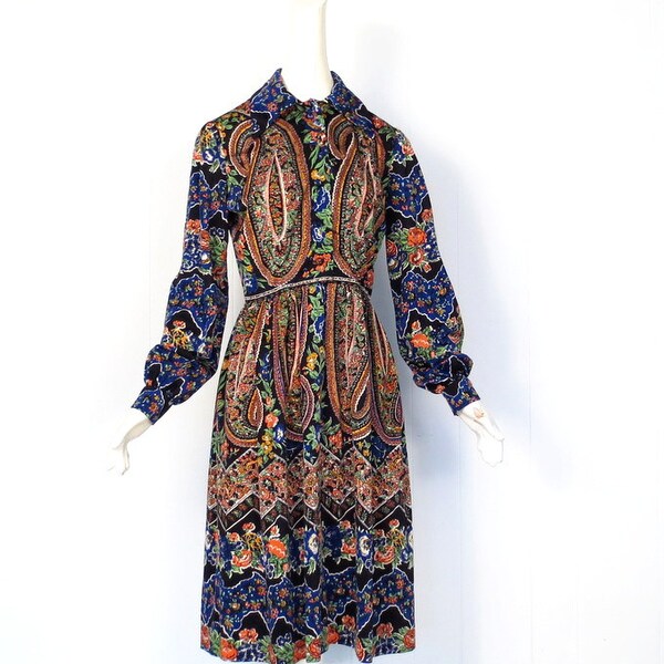 70s Paisley Dress / Vintage 1970s Dress / Dark Floral Paisley Print / S M