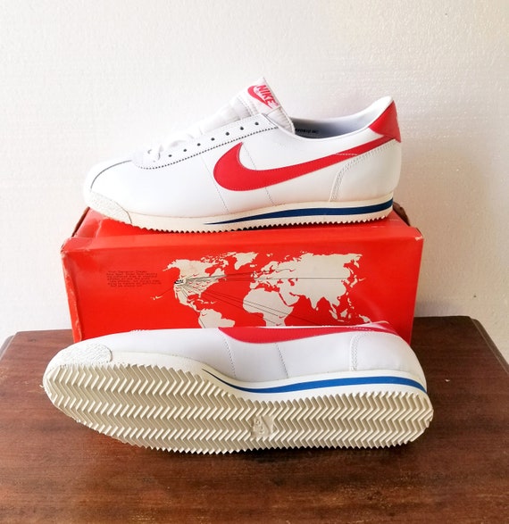 nike pumps 80s