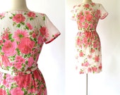 Vintage 1950s Dress / Pink Rose Dress / 50s Floral Dress / 50s Dress / XS S