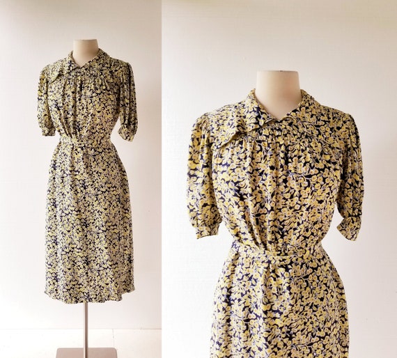 1940s Rayon Dress | Dogwood Blossoms | 40s Dress |