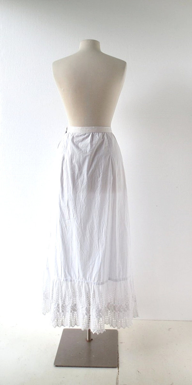 Broderie Anglaise Vintage Edwardian Skirt 24-27W XS S Lace Petticoat