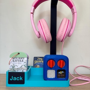 Mini station d'accueil Yoto personnalisable avec rangement pour cartes et support pour casque