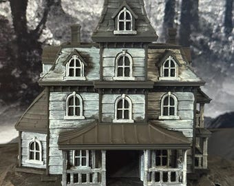 Haunted Manor Commander Deck Box – House of Horror Inspired