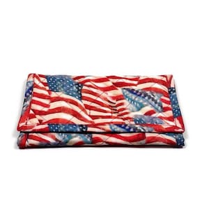 Cartera con bandera patriótica, acolchada, triple pliegue, hecha a mano, de tela, con bolsillo con cremallera, regalo para ella