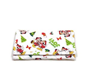 Handmade Christmas Trifold Wallet: Quilted Fabric with Zipper Pocket