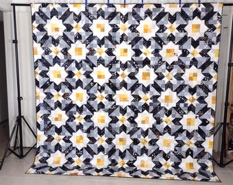 Handgemaakte quilt met patchwork-koningin: zwart, grijs en goud katoenen beddengoed