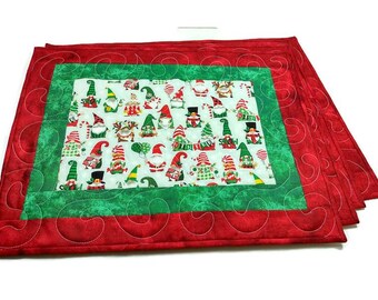 Quilted Christmas Placemats (Set of 4): Gnome Design
