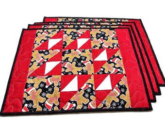 Quilted Christmas Placemats (Set of 4): Gingerbread Man Design