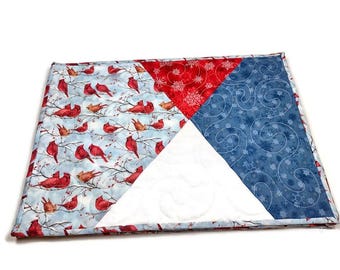 Quilted Christmas Placemats (Set of 4): Red Cardinal Theme