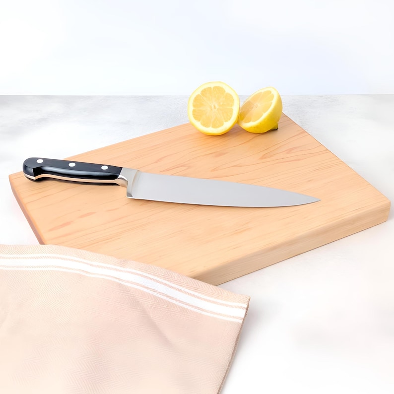 Maple Cutting Board – One Piece Solid Hardwood (No Glue), Thick Handmade Kitchen Board, Made in USA, Available in 4 Sizes afbeelding 8