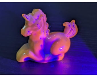 Vintage Yellow Slag Lucky Jednorożec Boyd Szklana Figurka Zwierząt Dekoracja Domu Świeci
