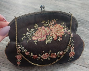 Victorian Needlepoint Handbag Antique 1900s Petit Point Small Purse Ornate Gold Tone Metal Frame Chain Strap