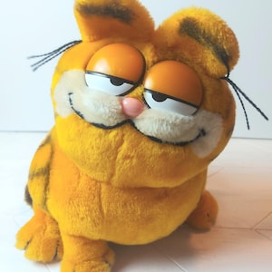 Vintage 1981 Grand chat assis en peluche Garfield en peluche à collectionner de Dakin