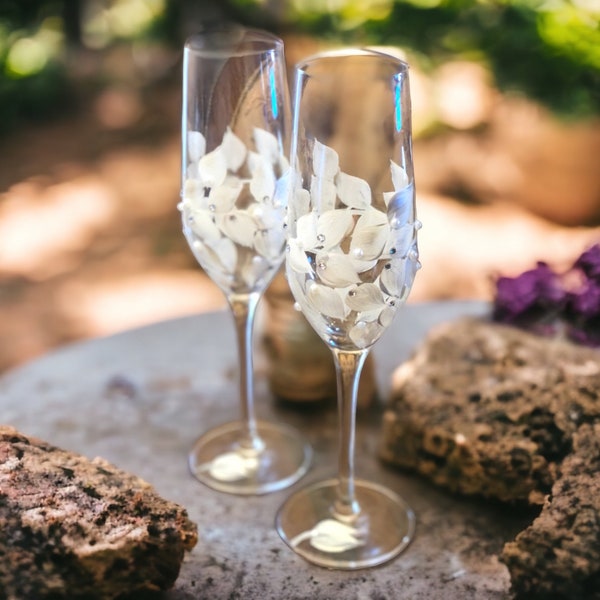 Crystal Hand Painted Champagne Flutes -  Champagne Glasses with Swarovski Crystals and Pearls - Personalized Gift Set of 2