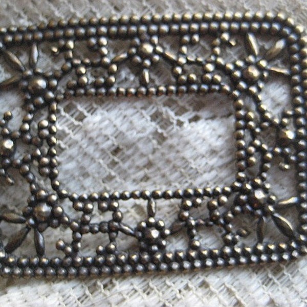 1 VINTAGE New England Made BRASS FILIGREE NUGGET FRAME FINDING - BUCKLE STYLE