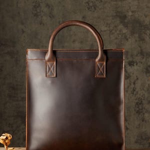 Leder Laptoptasche, große Einkaufstasche, klassische Frauentasche mit langen Griffen, klassische Herrentasche Braune Ledertasche Große Kapazitätstasche für Männer