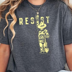 Resist Statue Graphic Tee | Feminist Protest Shirt