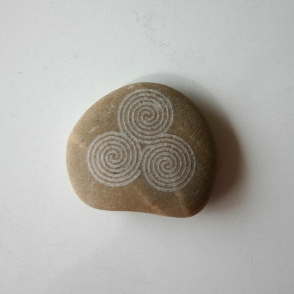 Newgrange Spiral Etched Stone New Grange Triple Spiral Labyrinth Rock