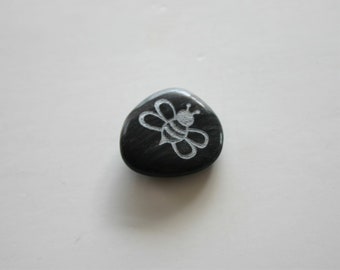 Bumble Bee Engraved Stone Worry Stone