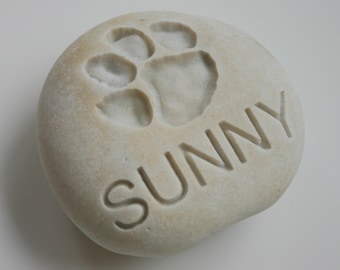 Pet Memorial Stone Custom Engraved Dog Cat Pet Loss Paw Print Personalized Grave Stone Marker